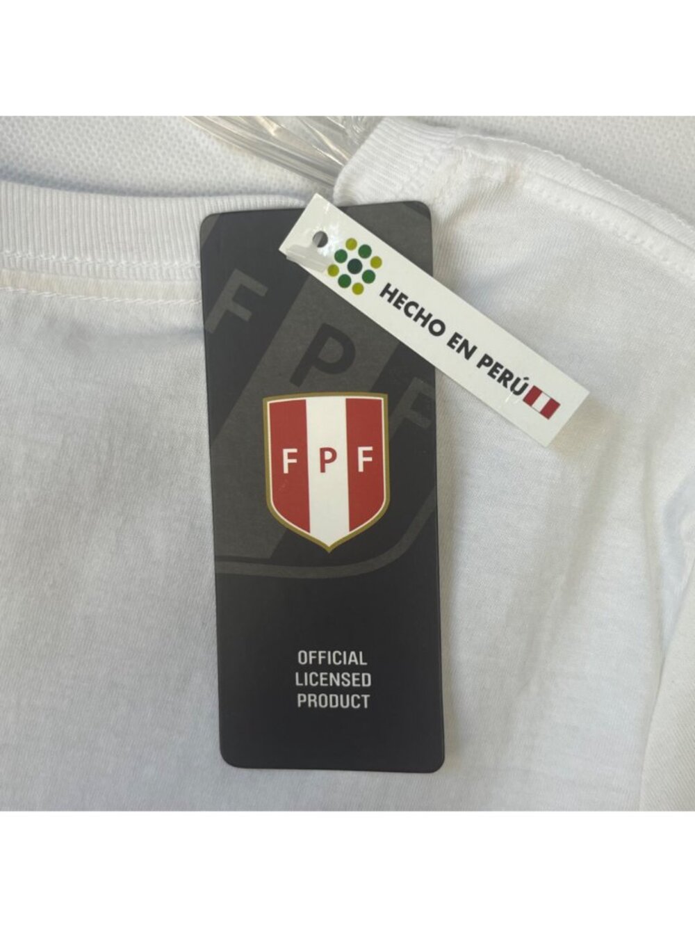 FPF Vamos Peru Soccer Futbol Tshirt Womens Large White New Official Licensed - Picture 9 of 11